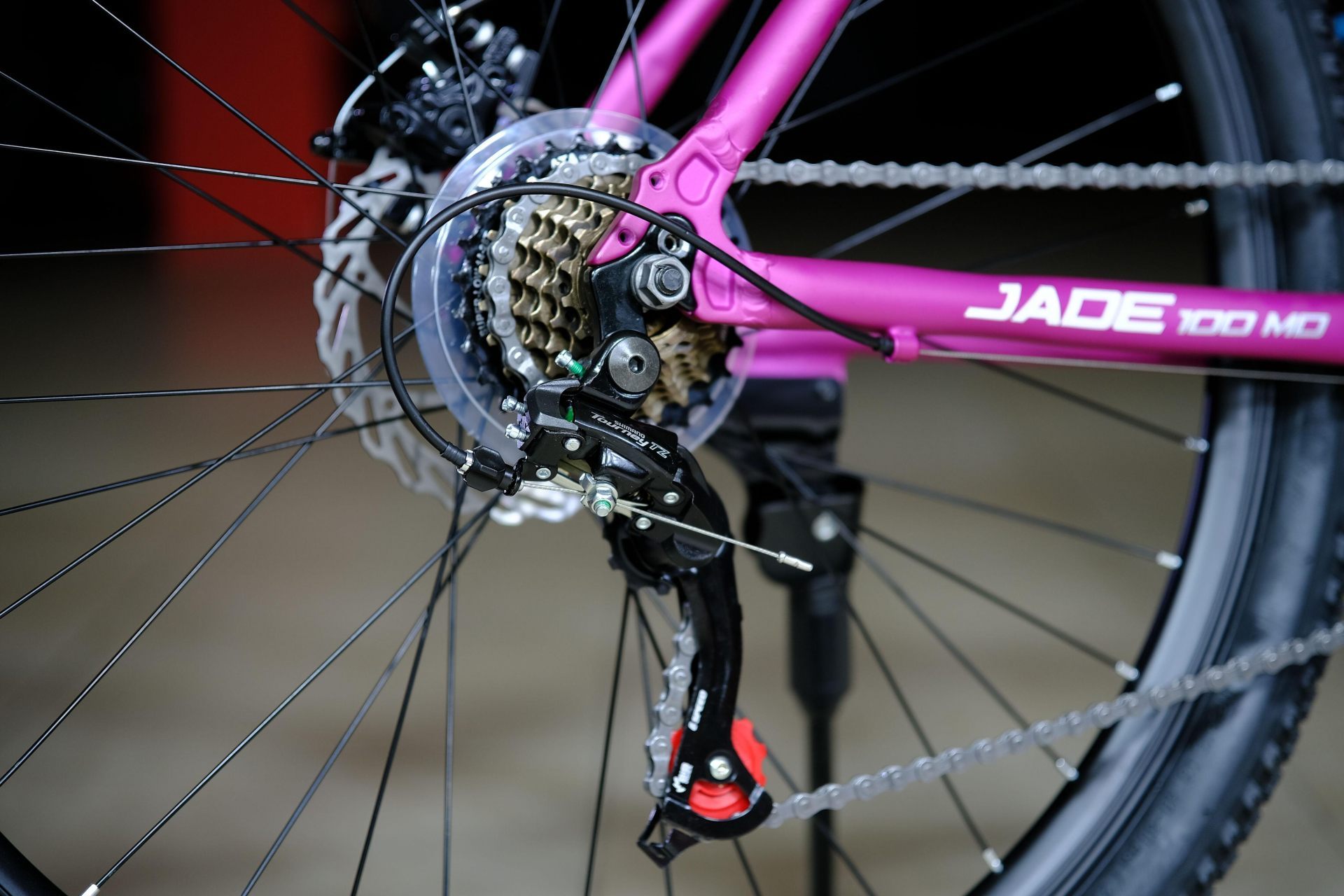 Задний переключатель Shimano Tourney TZ-500
 HOKE Jade 100 MD матовый фиолетовый-белый 17